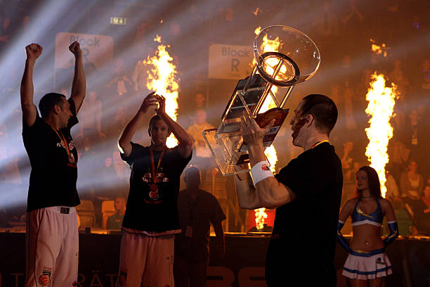 带领球队向 带领球队向