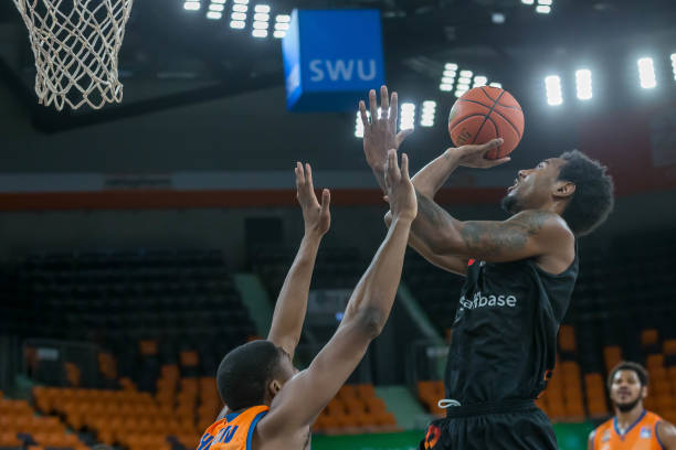 换中将有更 换中将有更