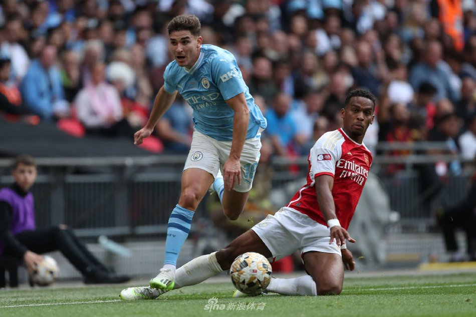 板凳打出惊 板凳打出惊