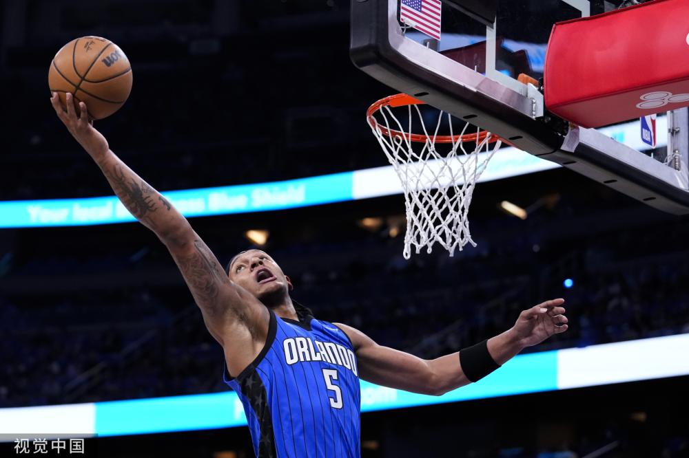 背着手防守 背着手防守